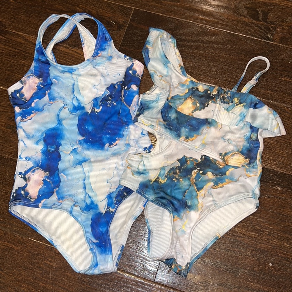 Shein sibling match marble swim suits size 4-5 and 7-8